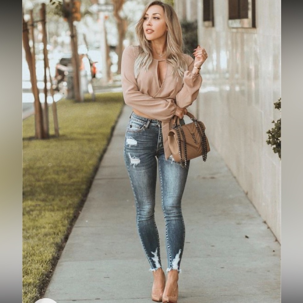 Vici Kancan she’s all that blue skinny jeans distressed destroyed cropped ankle